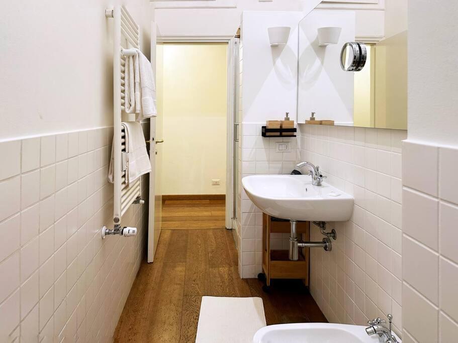 Cadorna Apartment Milan Exterior photo